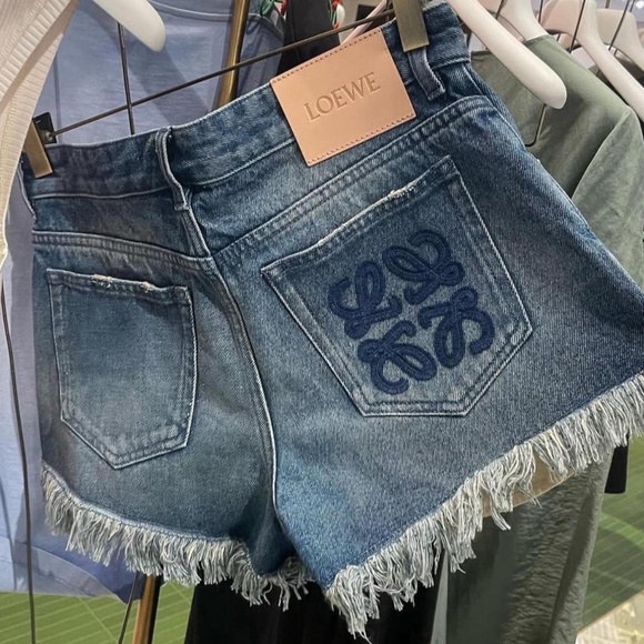 Loewe Shorts - Picture 1 of 8